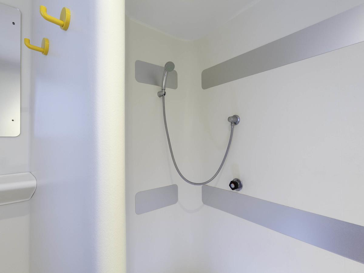 Hotelf1 Epinal Nord Luaran gambar